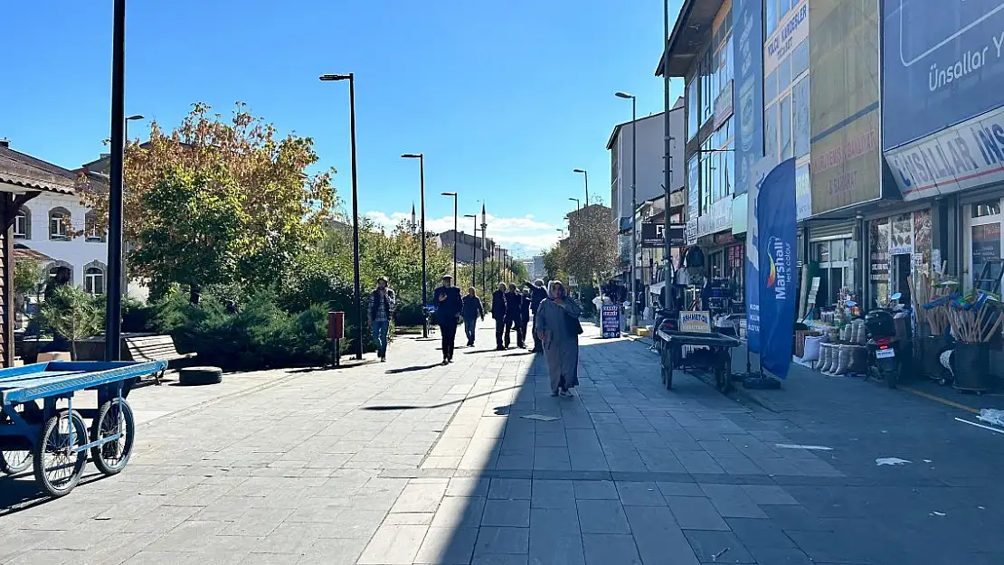Eski Van Caddesi Esnafı Kış Öncesi Doğalgaz Bekliyor