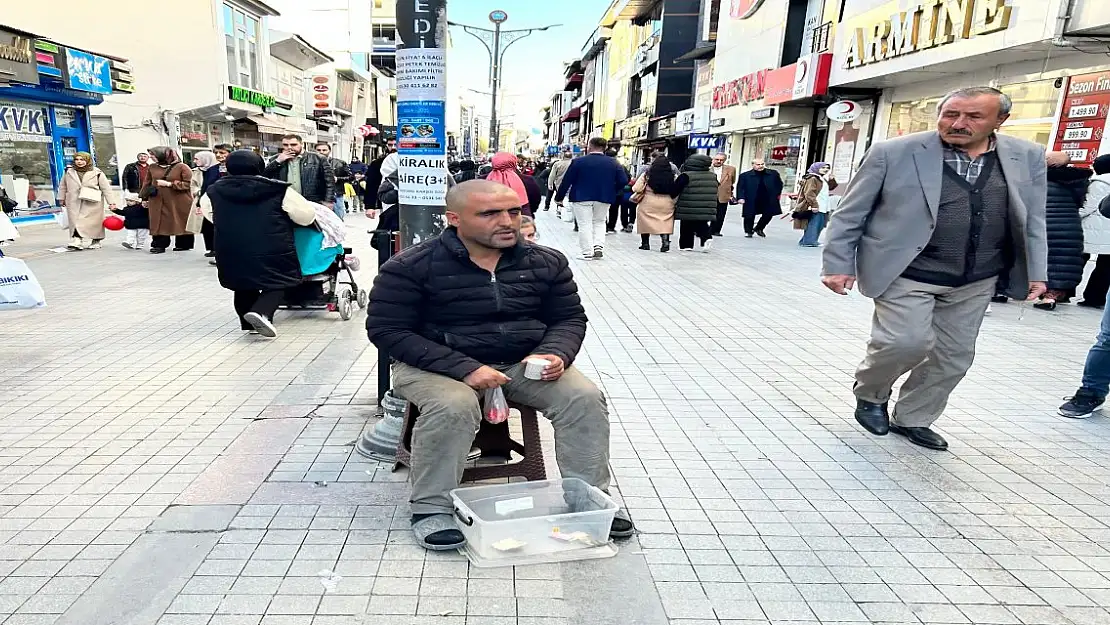 Cumhuriyet Caddesi'nde Engelsiz Müzik