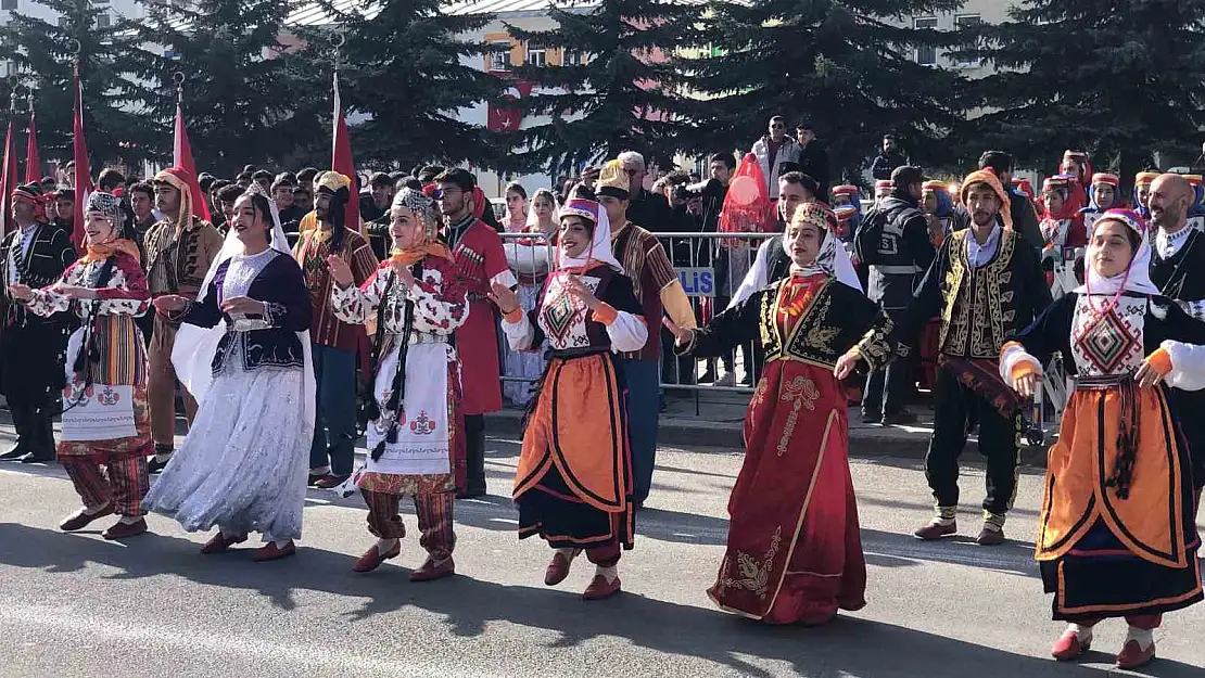 Kars'ın düşman işgalinden kurtuluşu coşkuyla kutlandı