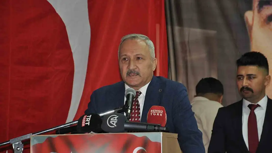 Kars'ta MHP toplantısında terör konuşuldu