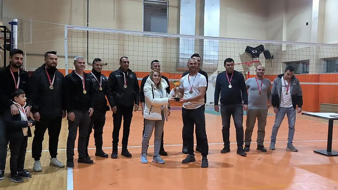 Doğubayazıt'ta Kurumlar Arası Voleybol Turnuvası