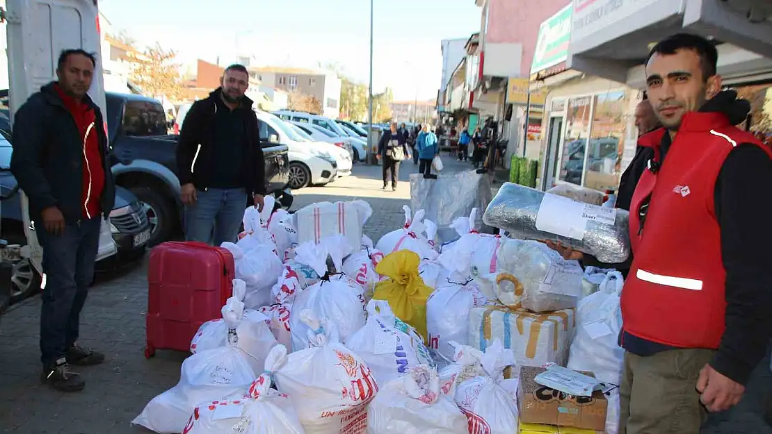 Muş'tan batı illerine kışlık erzak sevkiyatı başladı