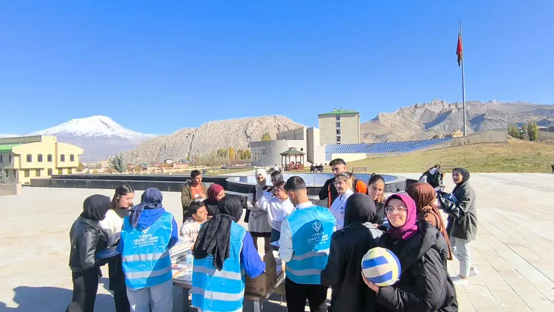 Ahmed-i Hani MYO'da Tanıtım Standı Kuruldu