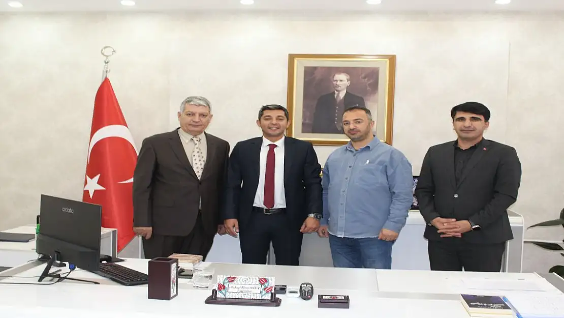 AİÇÜ Akademisyenlerinden Hamur Kaymakamı Mahir'e ziyaret