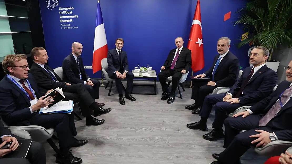 Cumhurbaşkanı Erdoğan, Fransa Cumhurbaşkanı Macron ile Bir Araya Geldi