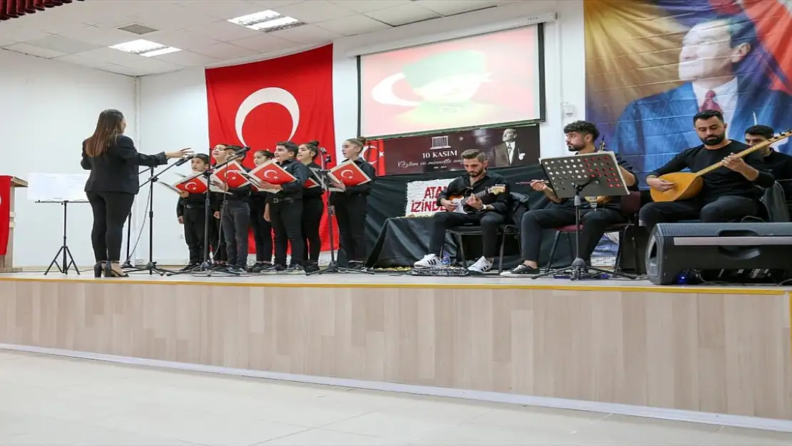 Gürpınar'da Ulu Önder Atatürk Törenle Anıldı