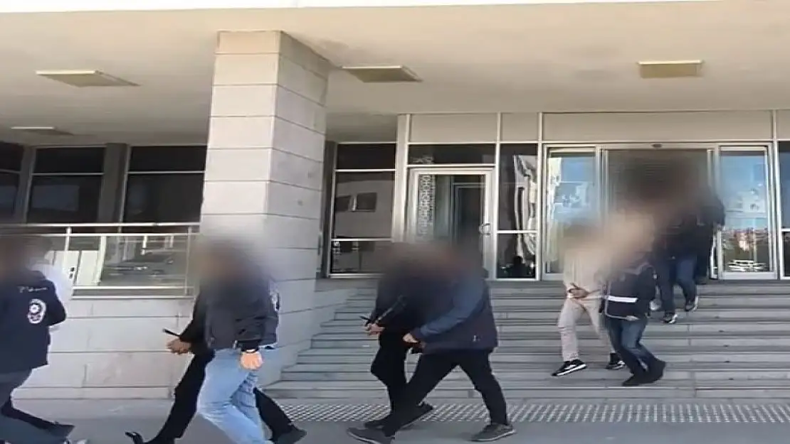 Van'da Medyum Operasyonu: 9 Kişi Tutuklandı!
