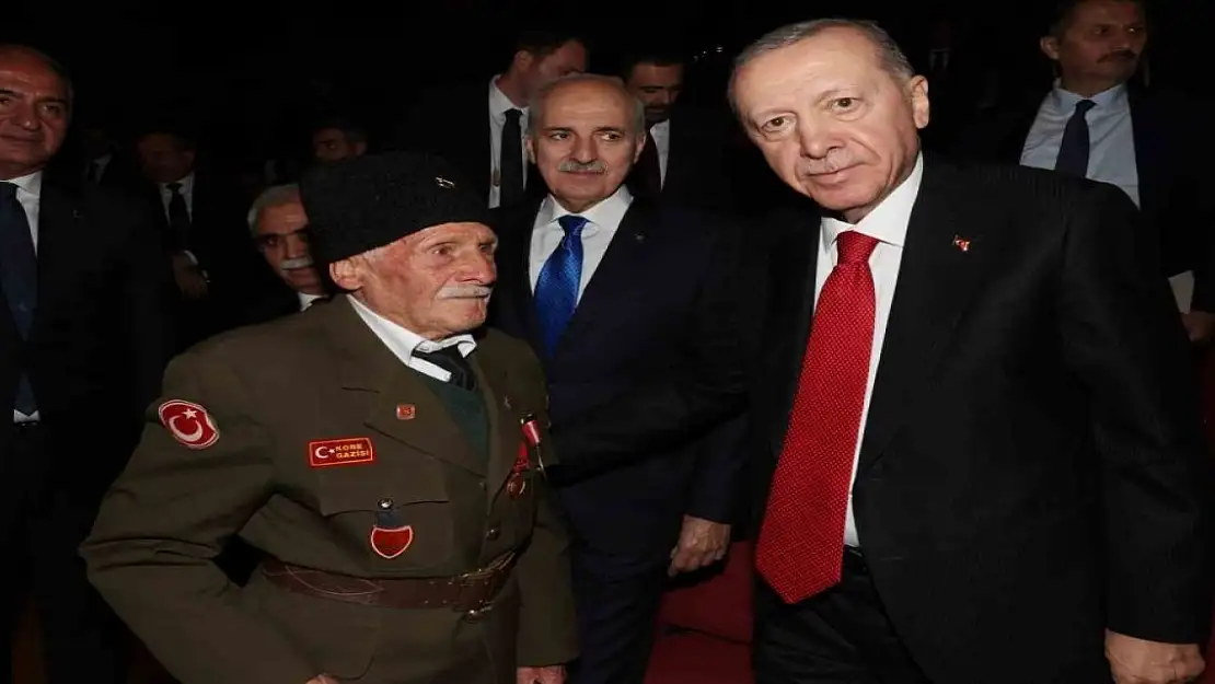 Cumhurbaşkanı Erdoğan ile Türkiye'nin En Yaşlı Gazisi Bir Araya Geldi