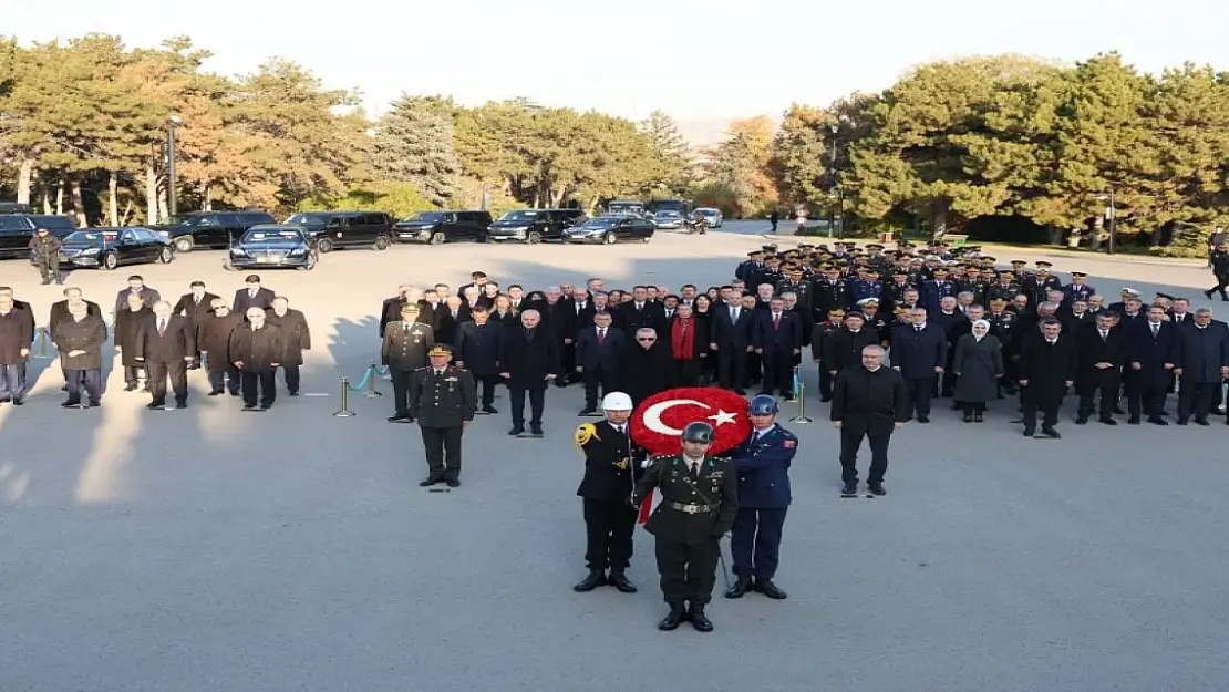 Devlet Büyükleri Anıtkabir'de