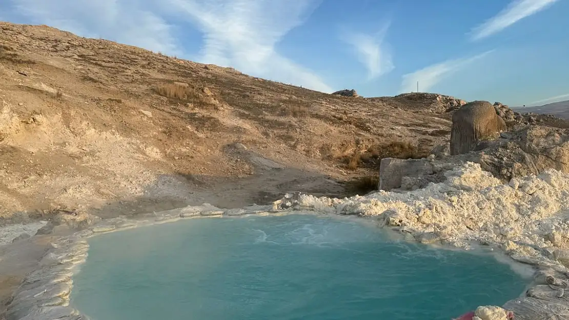 Diyadin Kaplıcaları, Soğuk Havalarda Şifa Arayanları Bekliyor