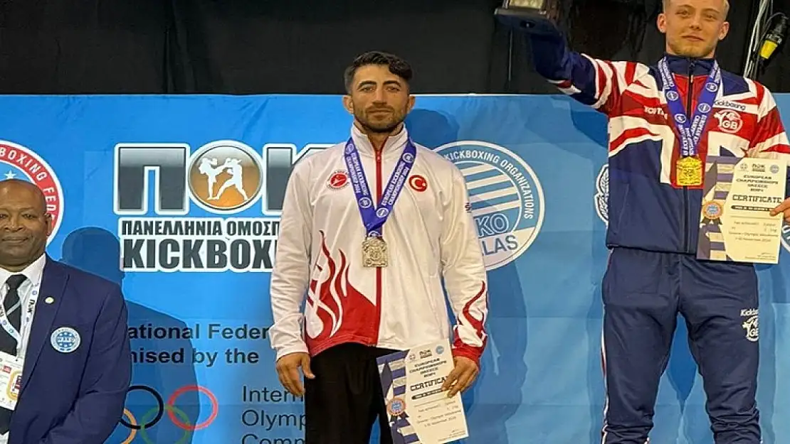 Erzurum'da Milli Sporcu Nurettin Diler Gümüş Madalya Sahibi Oldu