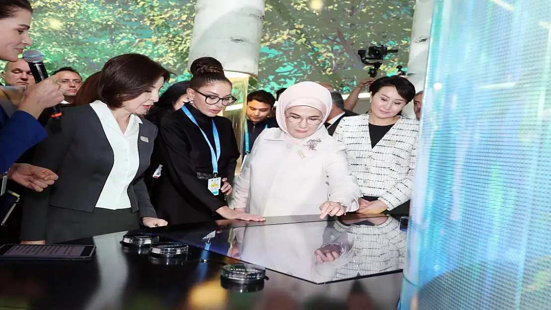 Emine Erdoğan, 'Sıfır Atık' temalı pavilyonuna katıldı
