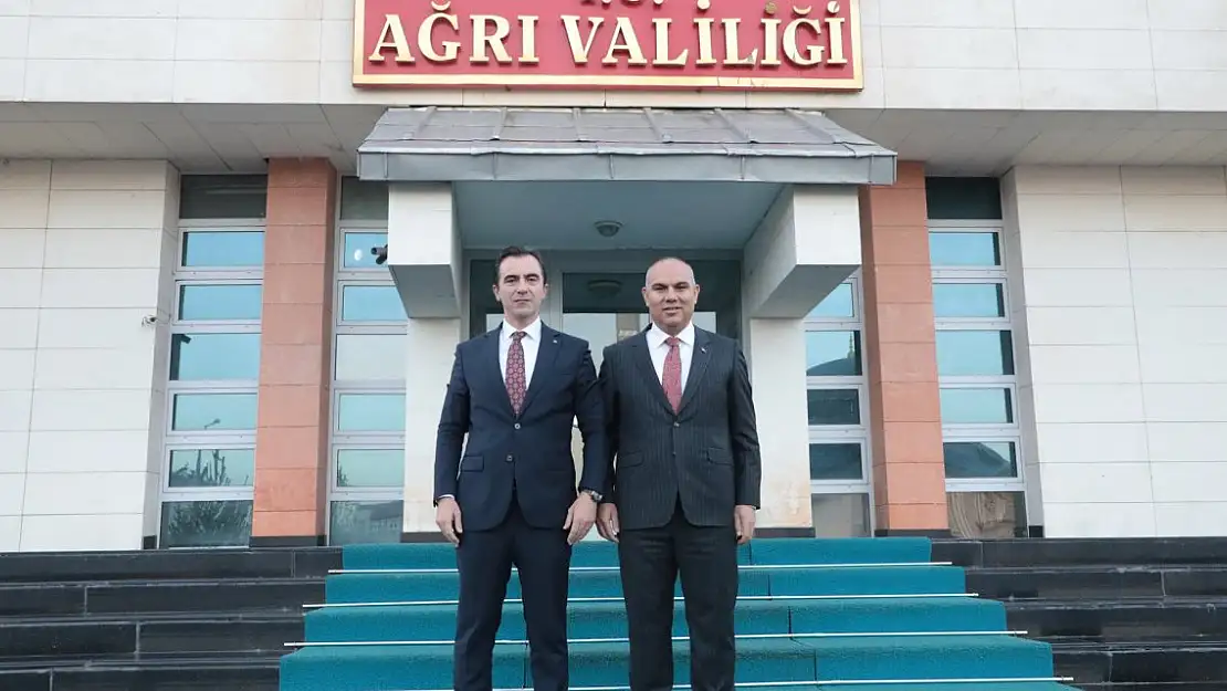 Bitlis ve Ağrı Valileri Arasında 30 Yıllık Dostluk Buluşması