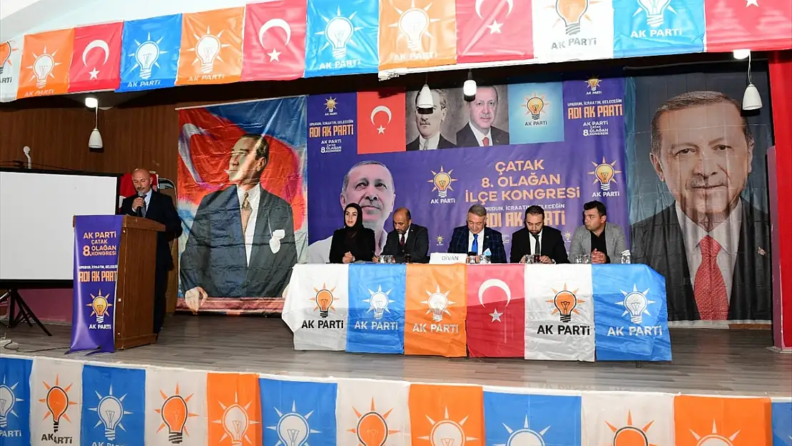 AK Parti Çatak 8. Olağan İlçe Kongresi yapıldı