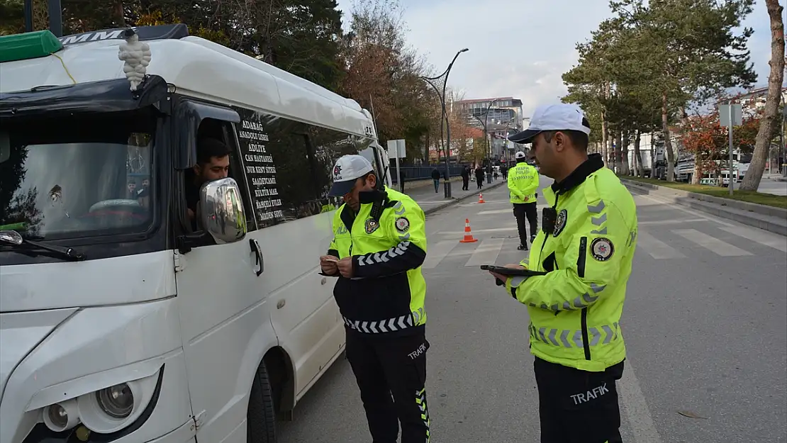 Bitlis'te kış lastiği denetimi