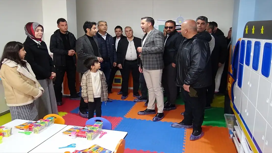 Kars'ta modern donanımlı okul hizmete açıldı