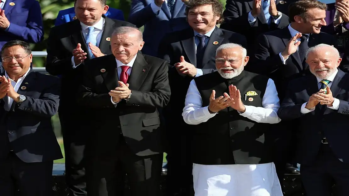 Cumhurbaşkanı Erdoğan, G20 Lideriyle Aile Fotoğrafı Karesinde