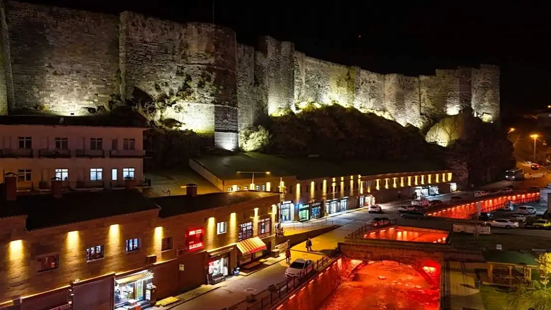 Bitlis'in Tarihi Dokusu Yeniden Gün Yüzüne Çıkıyor