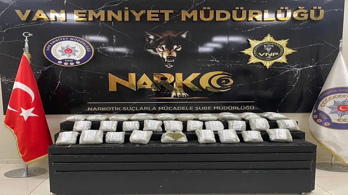 Van'da uyuşturucu operasyonu: 12 kilo 900 gram esrar yakalandı