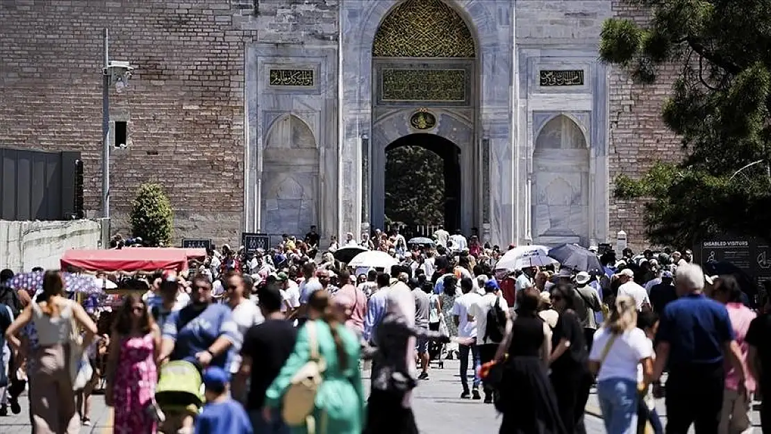 Türkiye'ye yılın 10 ayında ziyaretçi akını