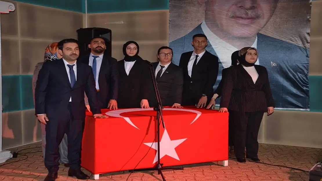 Muş'ta '24 Kasım Öğretmenler Günü' Coşkuyla Kutlandı