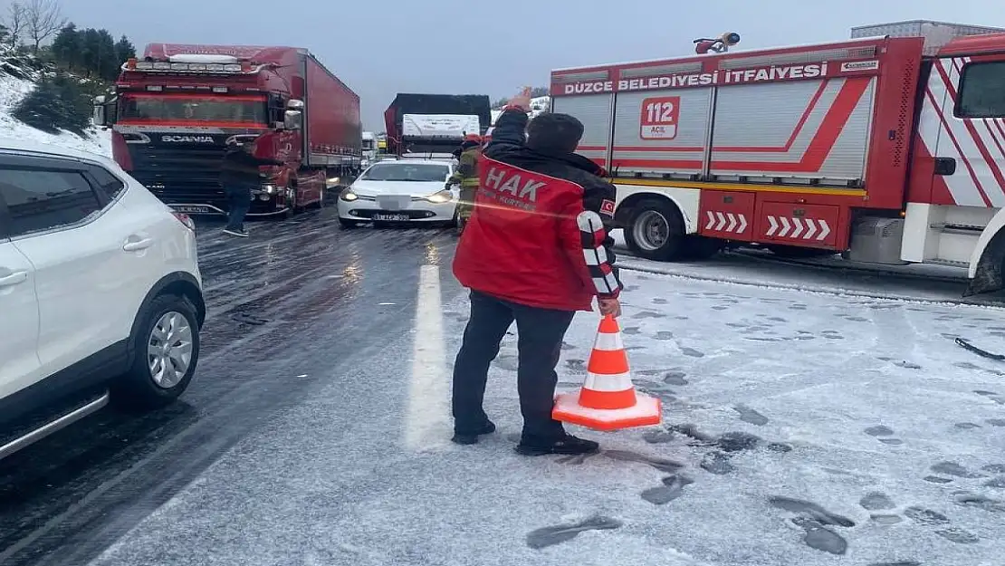 Van Hak Arama Kurtarma ekipleri Bolu Dağı Tüneli'ndeki Kazaya Müdahale Etti