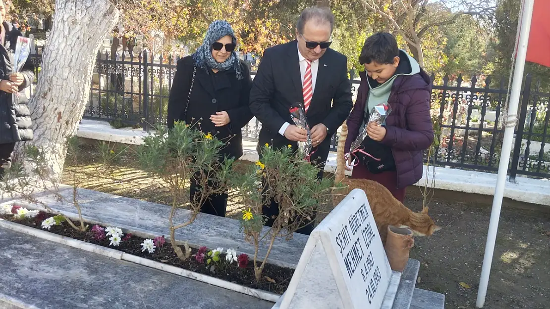 Van'da şehit edilen öğretmen Mehmet İzdal anıldı