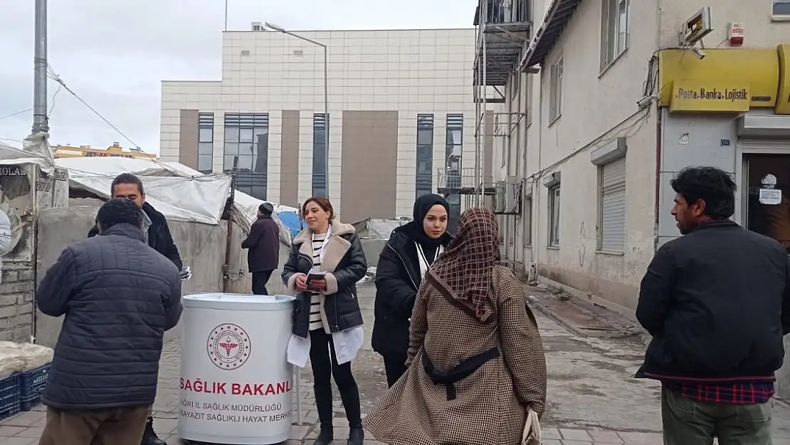 Doğubayazıt'ta KOAH Farkındalığı İçin Bilgilendirme Standı Kuruldu