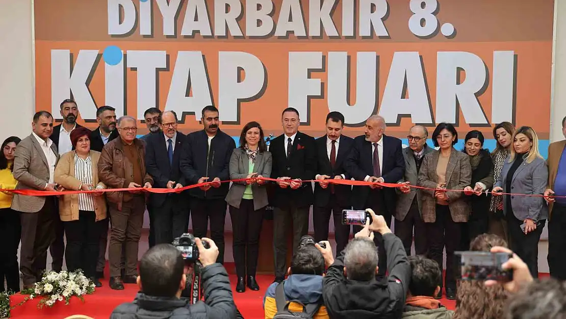 Diyarbakır 8. Kitap Fuarı kapılarını açtı