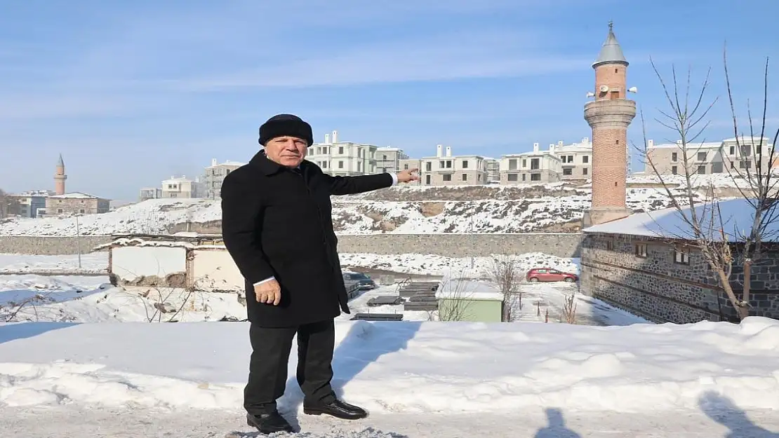 Erzurum Belediye Başkanı Kentsel Dönüşüm Alanını İnceledi