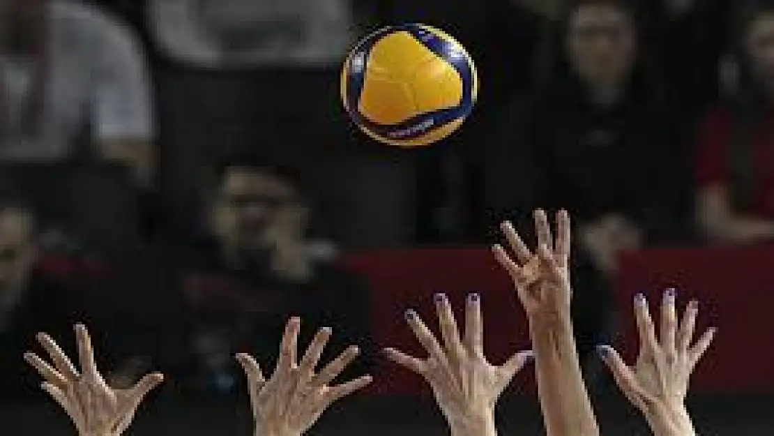 Bitlis TÜRŞAD Voleybol Takımı Günü Galip Kapattı