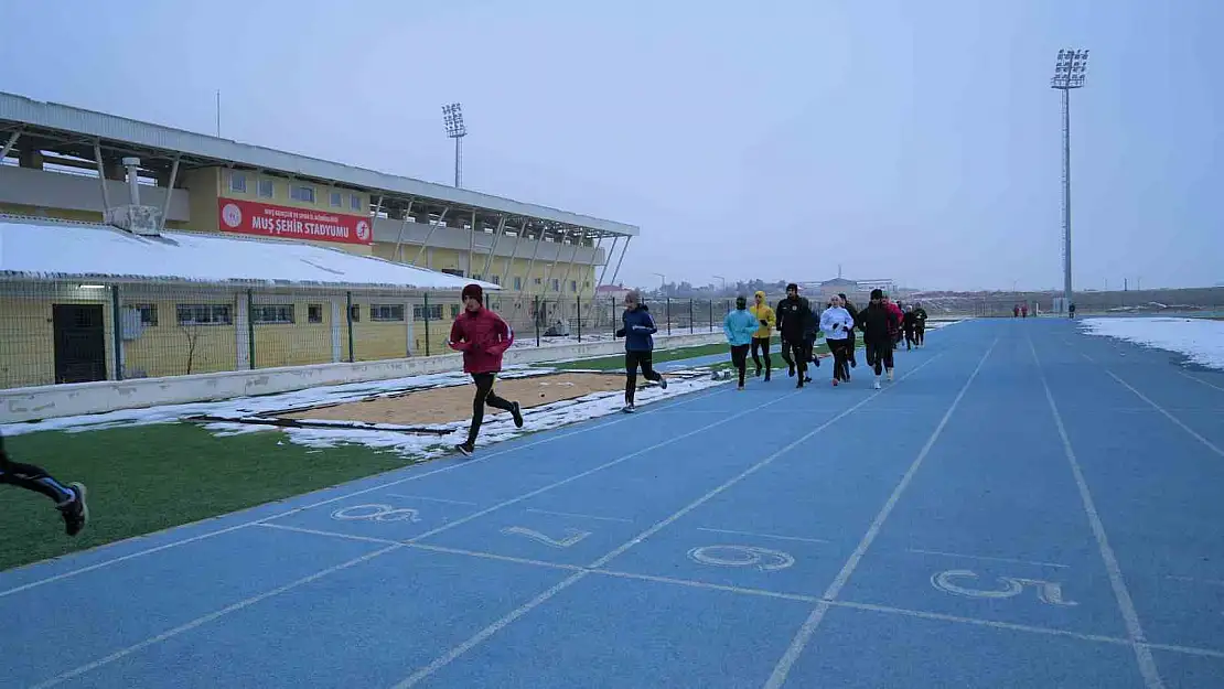 Muş'ta Milli Atletler Zorlu Şartlara Rağmen Avrupa Şampiyonası'na Hazırlanıyor