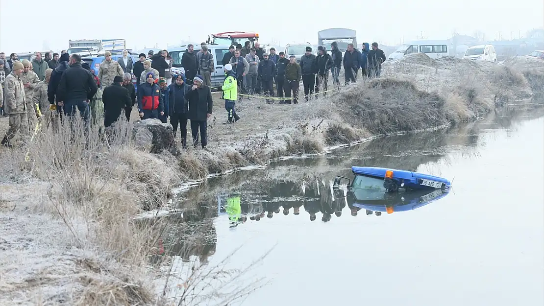 Kars Çayı'na düşen traktörün sürücüsü öldü