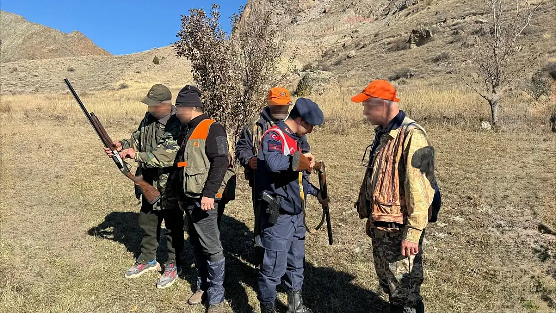 Erzurum'da kaçak avlanan 22 kişiye ceza yağdı