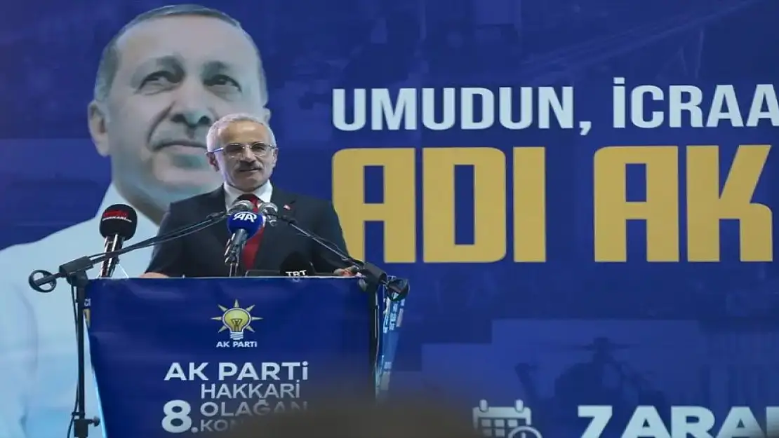 Van'da Ak Parti'nin 8. Olağan Kongresi Bakan Uraloğlu'nun Katılımıyla Gerçekleşti