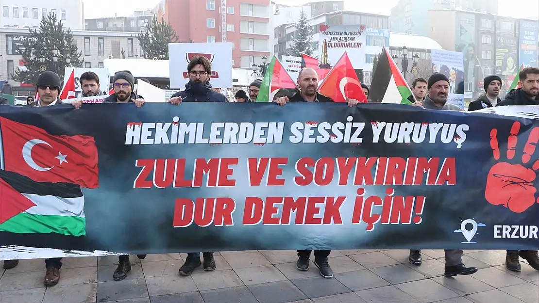 Erzurum'da sağlıkçılardan dondurucu soğukta Gazze'ye destek yürüyüşü