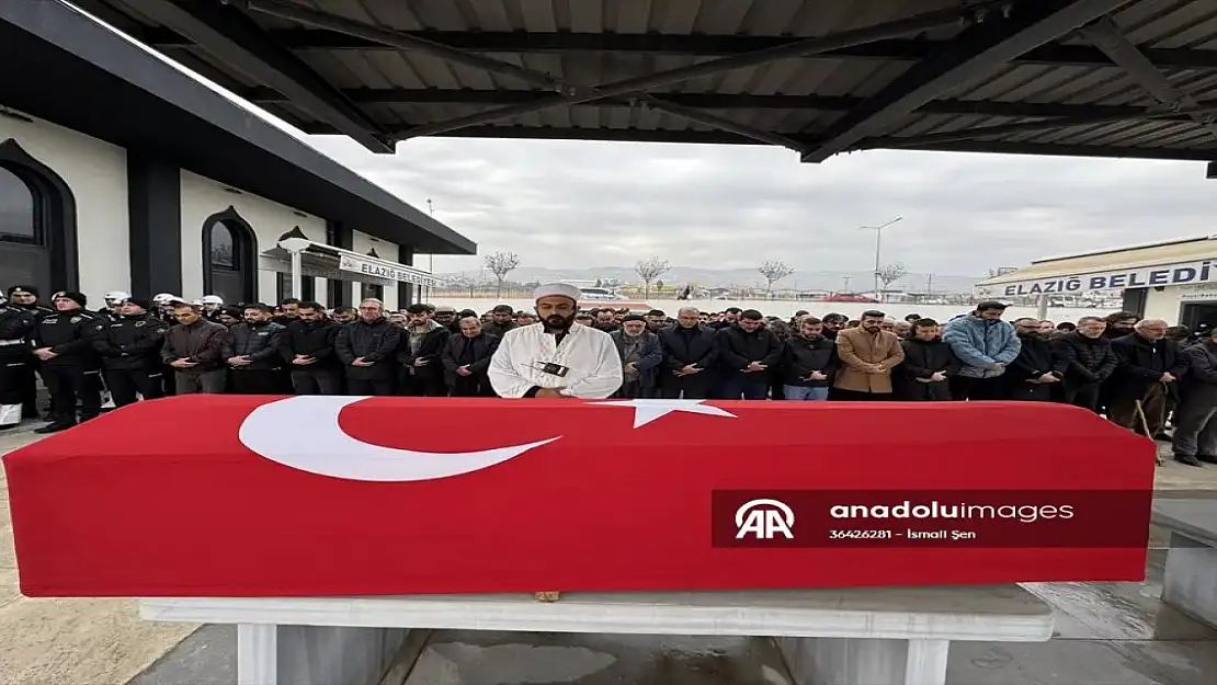 Muş'ta Şehit Polis Memuru MemleketElazığ'da Defnedildi