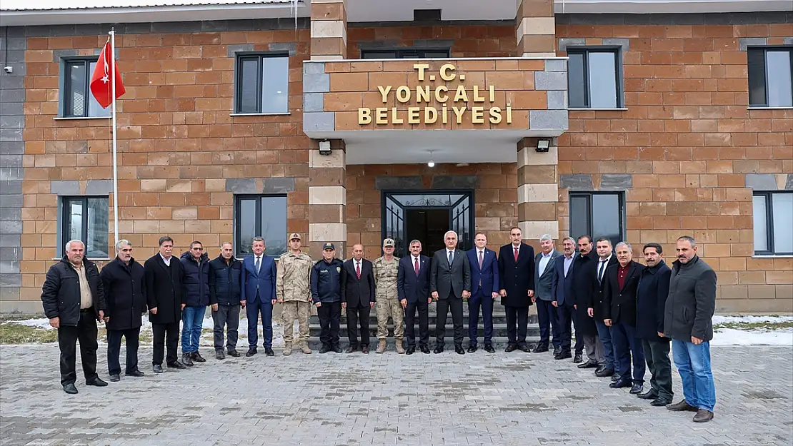 Muş Valisi Çakır'dan Yoncalı Belediyesi'ne ziyaret