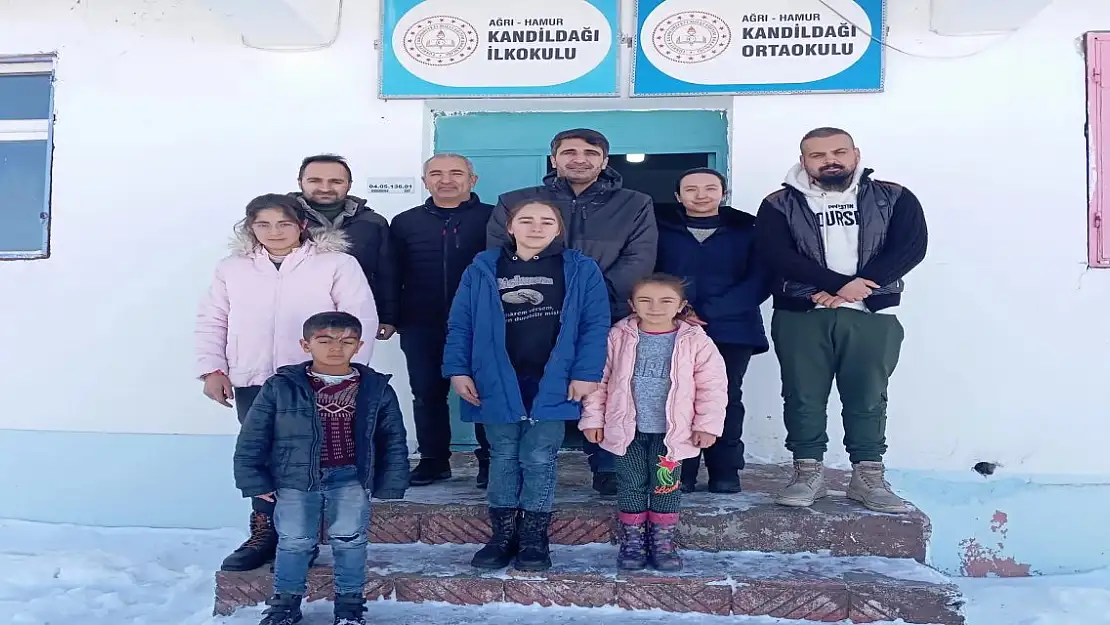 Hamur İlçe Millî Eğitim Müdürü Özmüş'ten Hafta Sonu Kurslarına Ziyaret