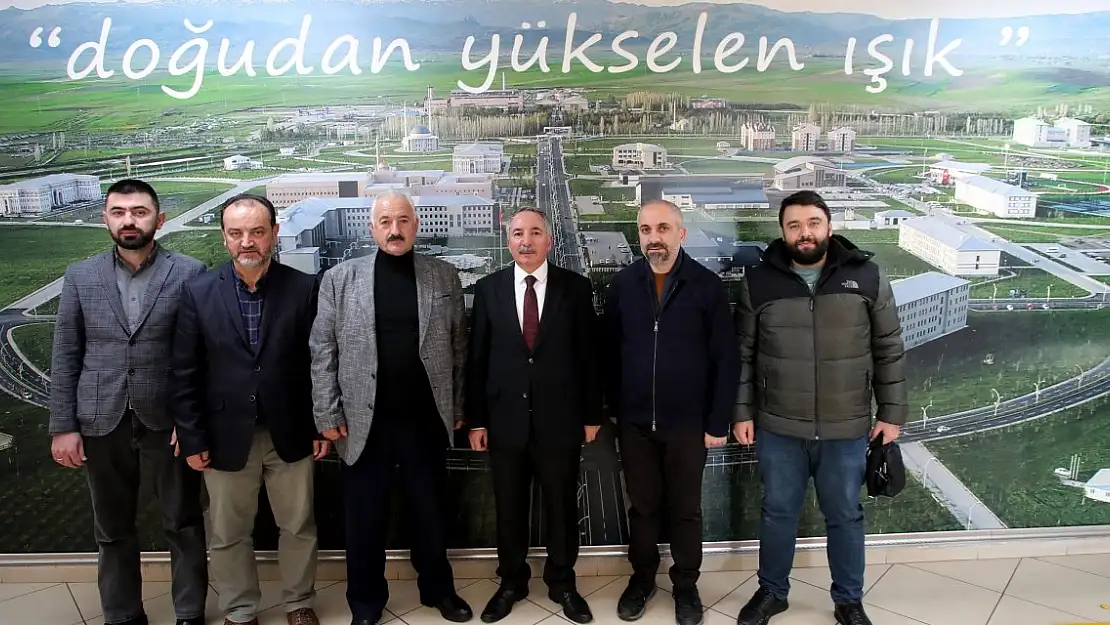 AİÇÜ Rektörü Karabulut Filistinli misafilerini ağırladı