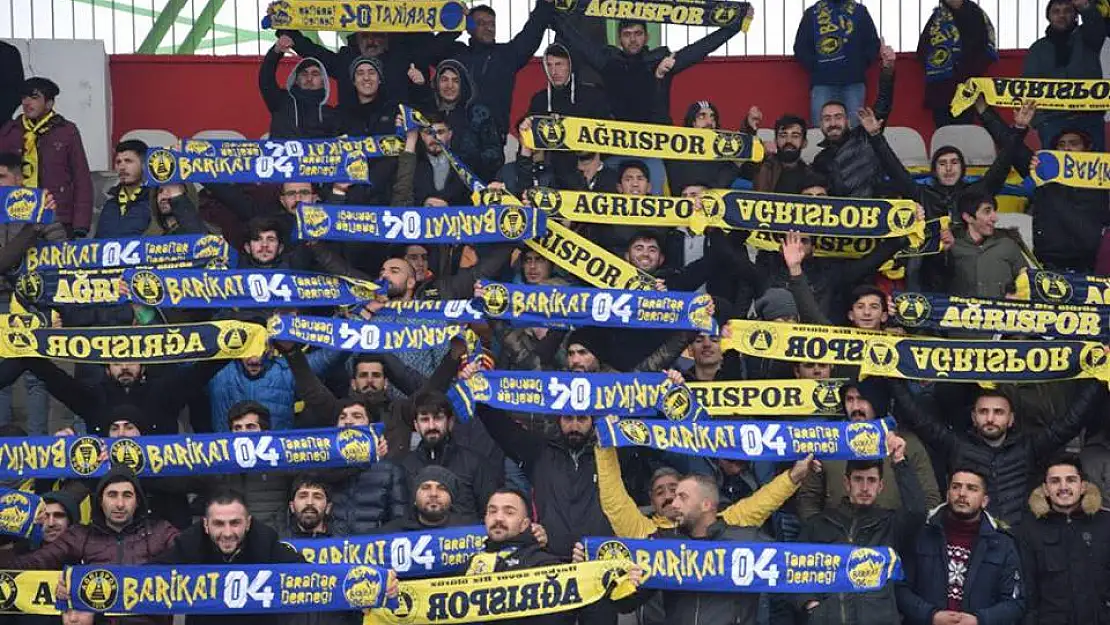 Barikat04 Taraftar Grubundan Şampiyonluk Çağrısı ve Teşekkür