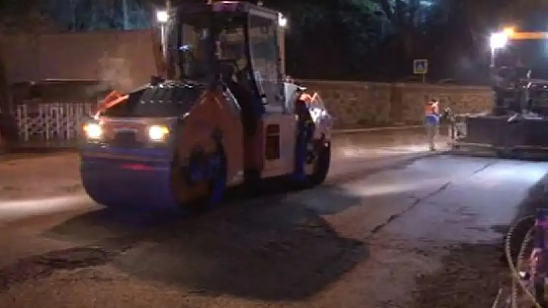 Çöken yol trafiğe açıldı