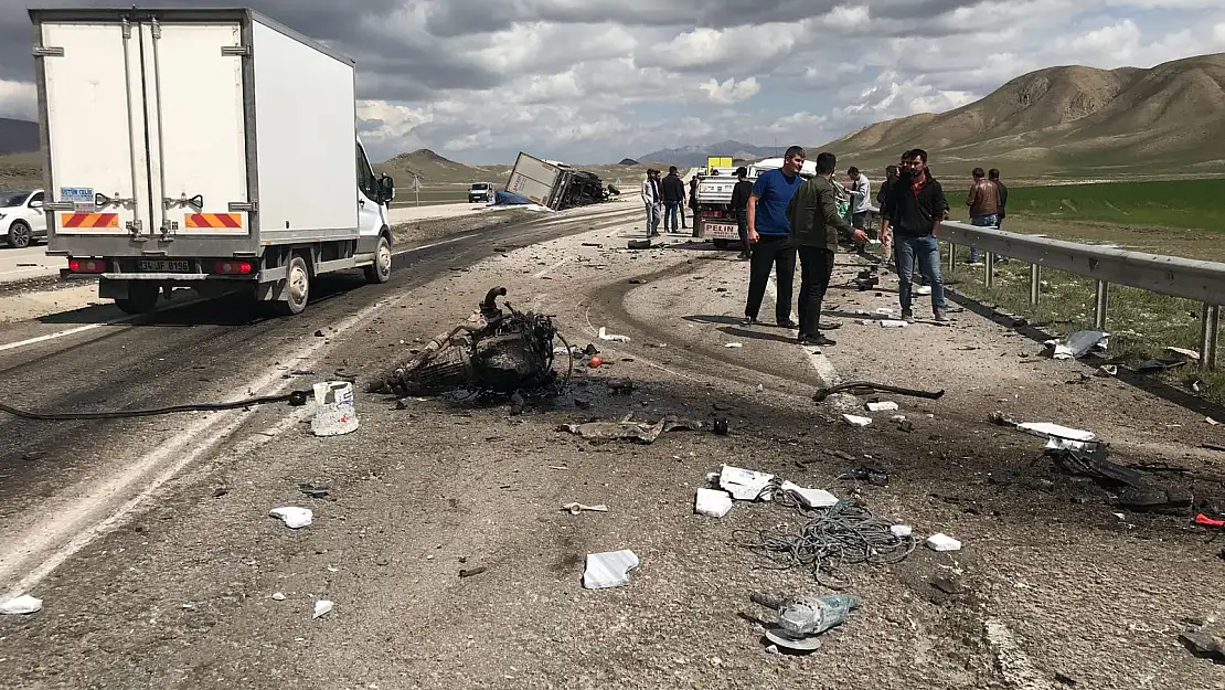 Doğubayazıt'ta kaza: 2 ölü