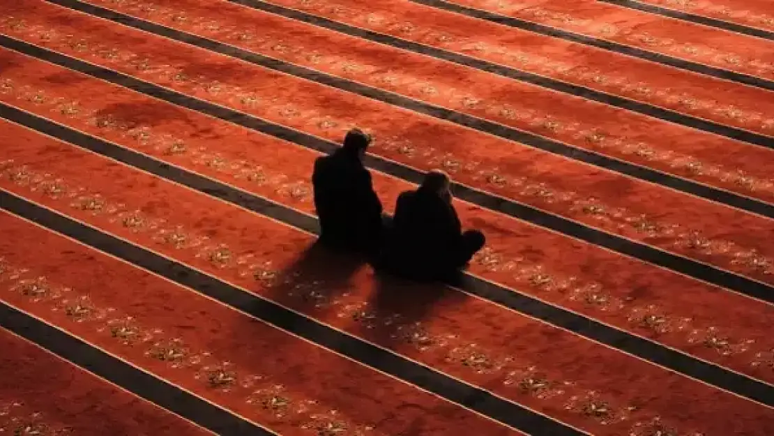 2025 Regaib, Miraç, Berat ve Mevlid Kandili ne zaman?