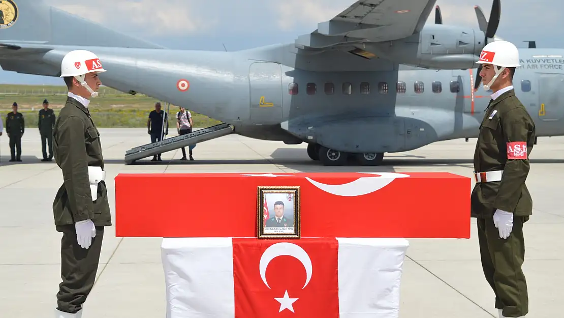 Şehit Askerin Naaşı Memleketi Ağrı'ya getirildi