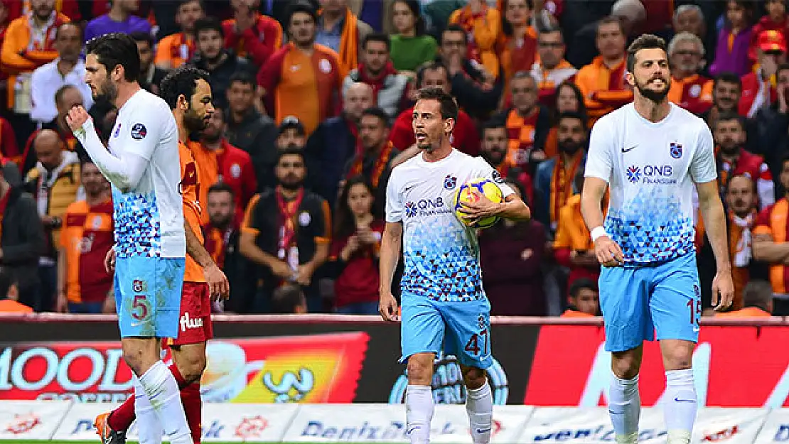 Akhisar Trabzonspor'u yaktı