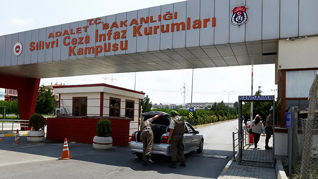 FETÖ Davalarının Yapıldığı Salonun Komutanı FETÖ'den Gözaltında