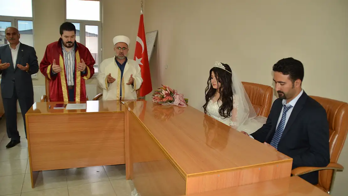 Ağrı'da dini ve resmi nikah birlikte kıyılabilecek