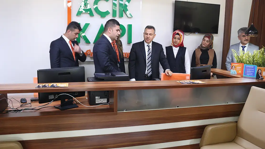 Ağrı Valiliği'nde 'Açık Kapı' projesi başladı