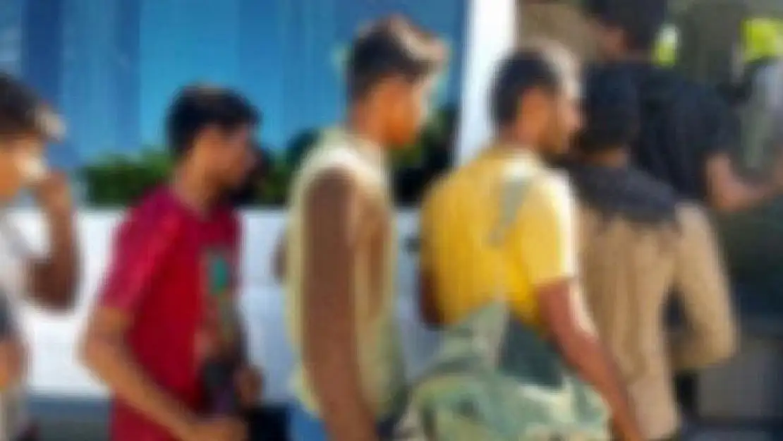Ağrı'da 6 ayda 3 bin 824 kaçak göçmen yakalandı